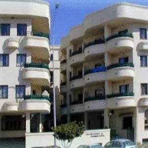 https://apartamentos-mediterraneo-nerja.1costadelsol.com